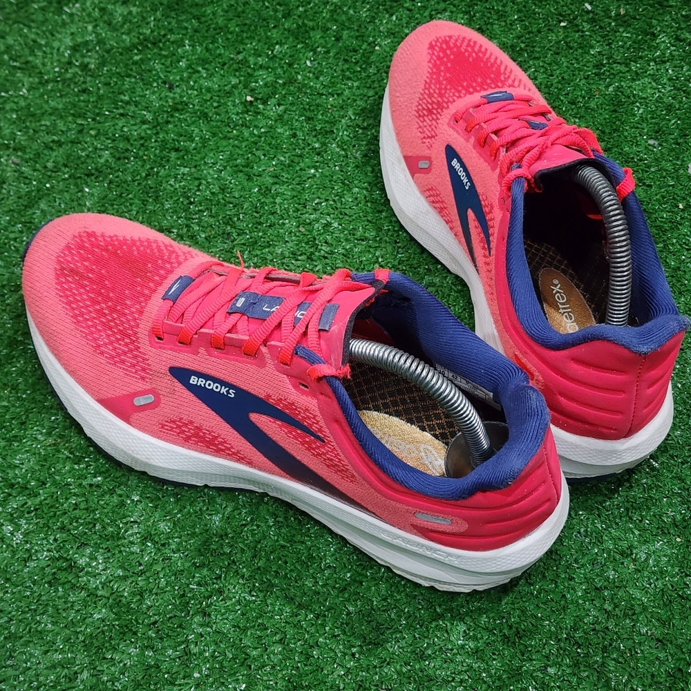 BROOKS LAUNCH 9 - Women's Athletic Shoes - SIZE 10 - - - Insoles aren't brooks - Picture 6 of 9